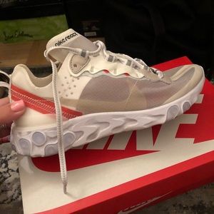 Nike React Element 87